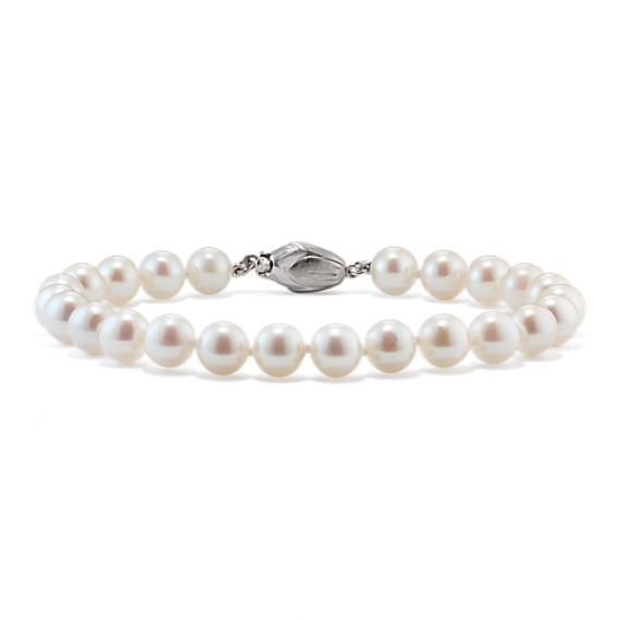 6mm Cultured Akoya Pearl Bracelet (7") 6mm Cultured Akoya Pearl Bracelet (7")