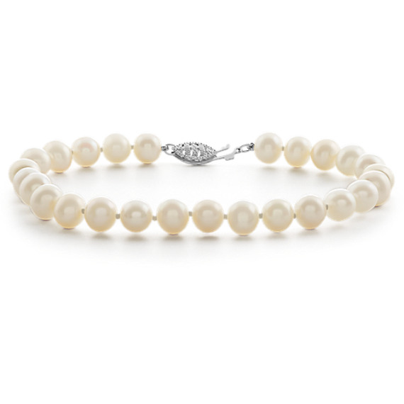 7mm Cultured Freshwater Pearl Bracelet (8") 7mm Cultured Freshwater Pearl Bracelet (8")
