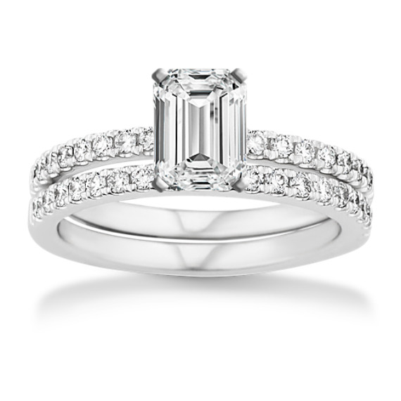 Diamond Wedding Set with Pavé-Setting Diamond Wedding Set with Pavé-Setting