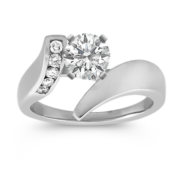 Round Diamond Ring in 14k White Gold Round Diamond Ring in 14k White Gold