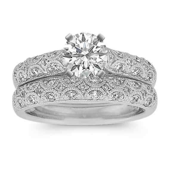 Round Diamond Vintage Wedding Set with Pavé-Setting Round Diamond Vintage Wedding Set with Pavé-Setting