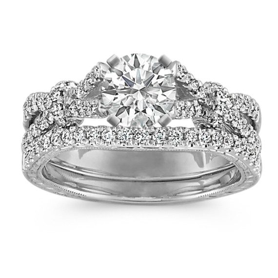 Vintage Diamond Split Shank Wedding Set with Pavé Setting Vintage Diamond Split Shank Wedding Set with Pavé Setting