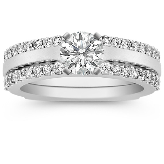 Diamond Wedding Set with Pavé Setting Diamond Wedding Set with Pavé Setting
