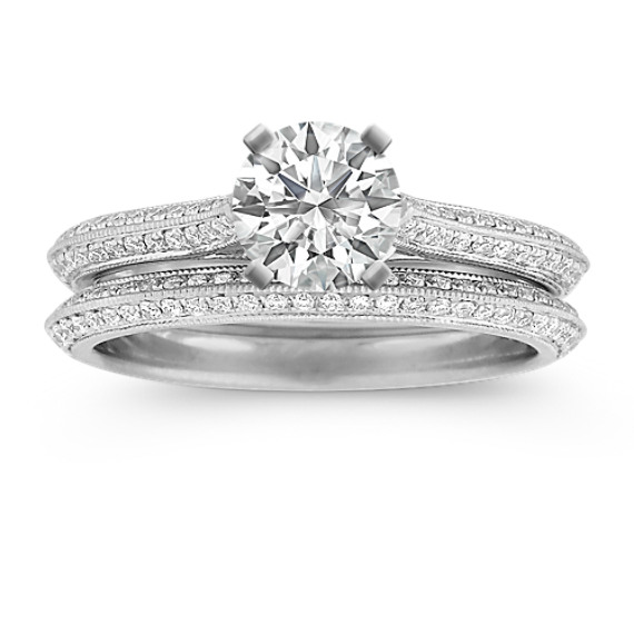 Vintage Round Diamond Wedding Set with Pavé-Setting Vintage Round Diamond Wedding Set with Pavé-Setting