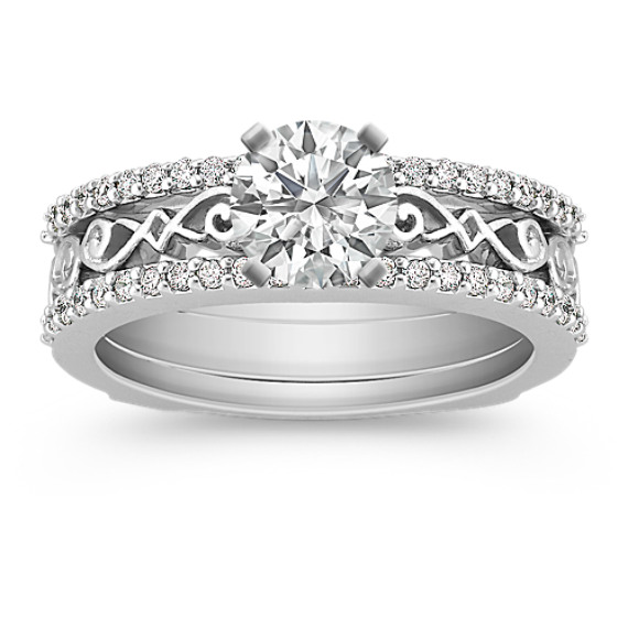 Diamond Wedding Set for Her with Pavé Setting Diamond Wedding Set for Her with Pavé Setting
