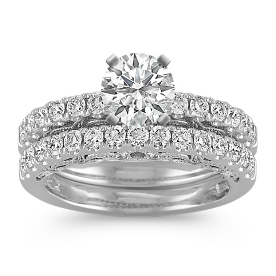 Vintage Diamond Wedding Set with Pavé Setting Vintage Diamond Wedding Set with Pavé Setting