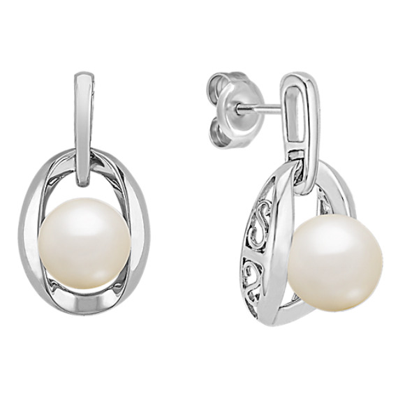 7.5mm Cultured Freshwater Pearl and Sterling Silver Earrings 7.5mm Cultured Freshwater Pearl and Sterling Silver Earrings