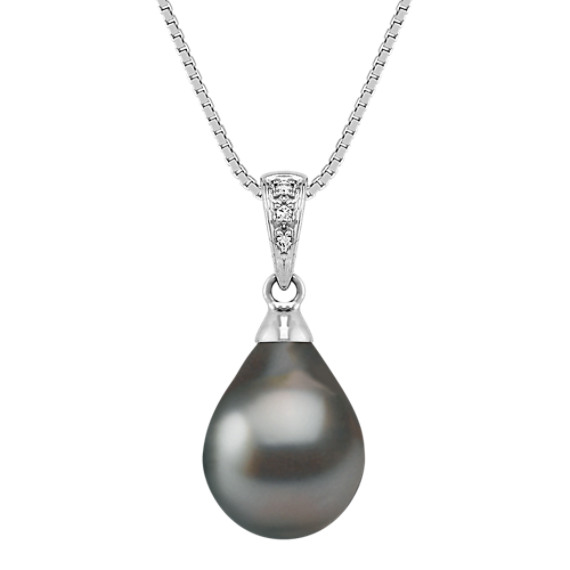 10mm Cultured Tahitian Pearl and Diamond Pendant (18") 10mm Cultured Tahitian Pearl and Diamond Pendant (18")