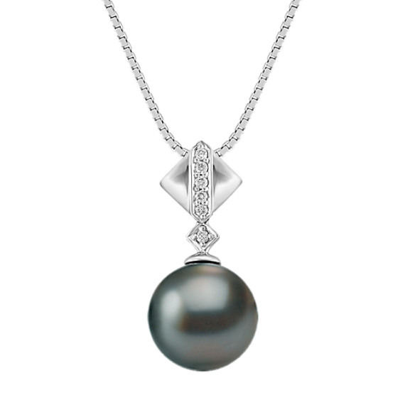 10mm Cultured Tahitian Pearl and Round Diamond Pendant (18") 10mm Cultured Tahitian Pearl and Round Diamond Pendant (18")