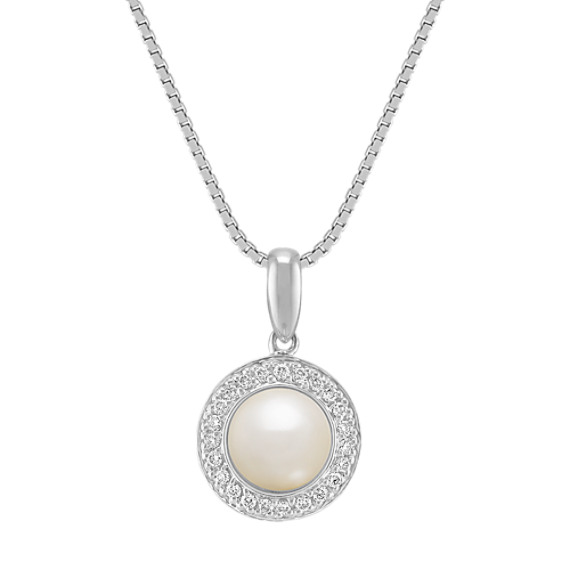 6.5mm Cultured Freshwater Pearl and Round Diamond Pendant (18") 6.5mm Cultured Freshwater Pearl and Round Diamond Pendant (18")