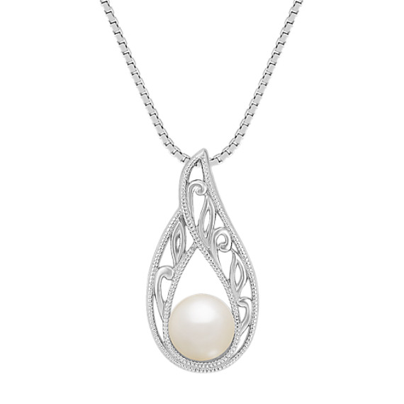 6mm Cultured Freshwater Pearl Solitaire Pendant (18") 6mm Cultured Freshwater Pearl Solitaire Pendant (18")