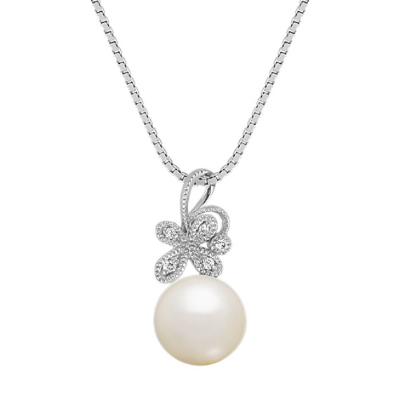 8.5mm Cultured Freshwater Pearl and Diamond Flower Pendant (18") 8.5mm Cultured Freshwater Pearl and Diamond Flower Pendant (18")