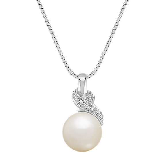 8.5mm Cultured Freshwater Pearl and Round Diamond Pendant (18'') 8.5mm Cultured Freshwater Pearl and Round Diamond Pendant (18'')