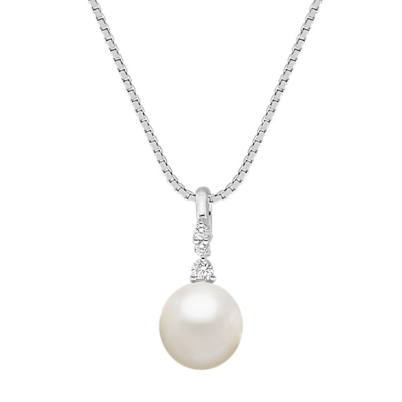 8mm Cultured Akoya Pearl and Round Diamond Pendant (18") 8mm Cultured Akoya Pearl and Round Diamond Pendant (18")