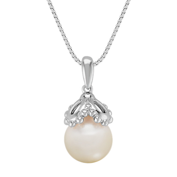 9.5mm Cultured Freshwater Pearl Pendant in Sterling Silver (18") 9.5mm Cultured Freshwater Pearl Pendant in Sterling Silver (18")
