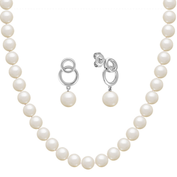 Freshwater Pearl Strand and Earring Two-Piece Set in Sterling Silver (18") Freshwater Pearl Strand and Earring Two-Piece Set in Sterling Silver (18")