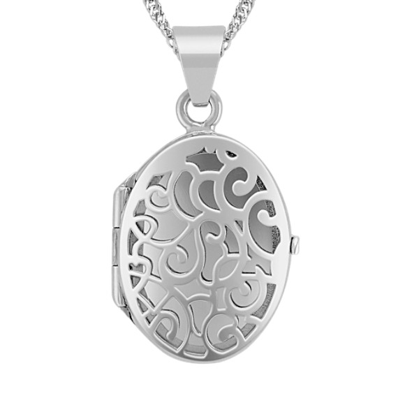 Oval Locket in Sterling Silver (18") Oval Locket in Sterling Silver (18")