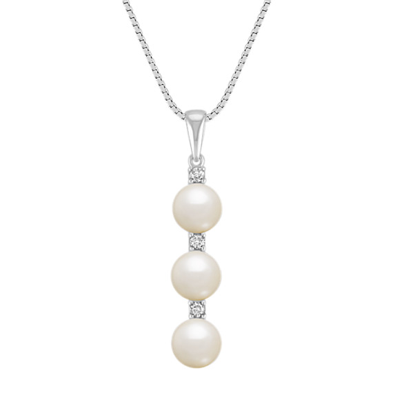 Pearl and Diamond Pendant Necklace (18") 6mm Freshwater Pearl and Diamond Pendant Necklace (18") 6mm Freshwater