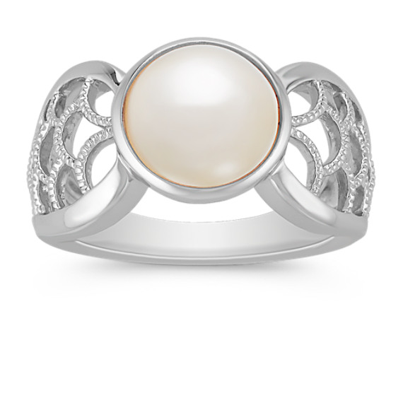 10mm Cultured Freshwater Pearl and Sterling Silver Ring 10mm Cultured Freshwater Pearl and Sterling Silver Ring