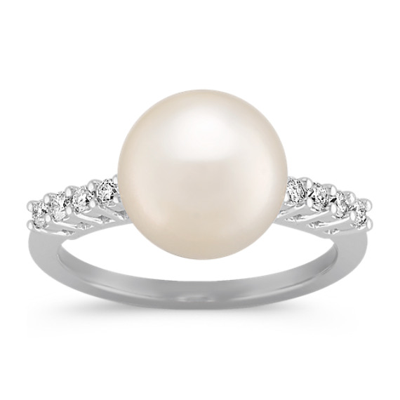 10mm Cultured South Sea Pearl and Diamond Ring 10mm Cultured South Sea Pearl and Diamond Ring