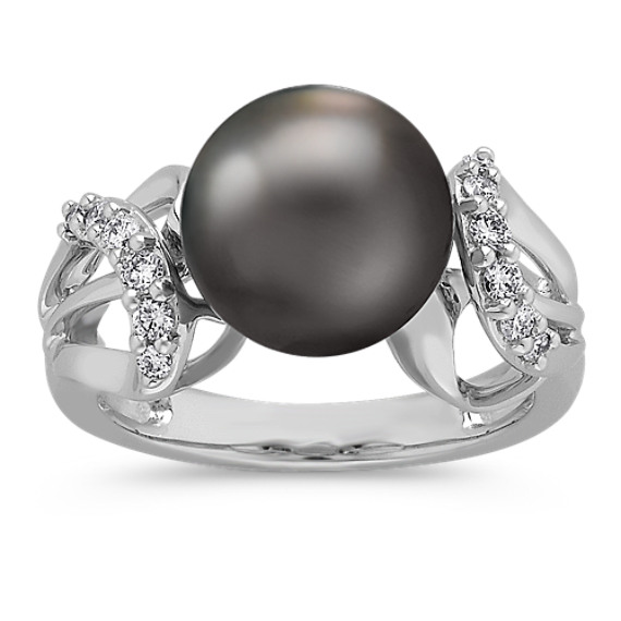 10mm Cultured Tahitian and Round Diamond Ring 10mm Cultured Tahitian and Round Diamond Ring