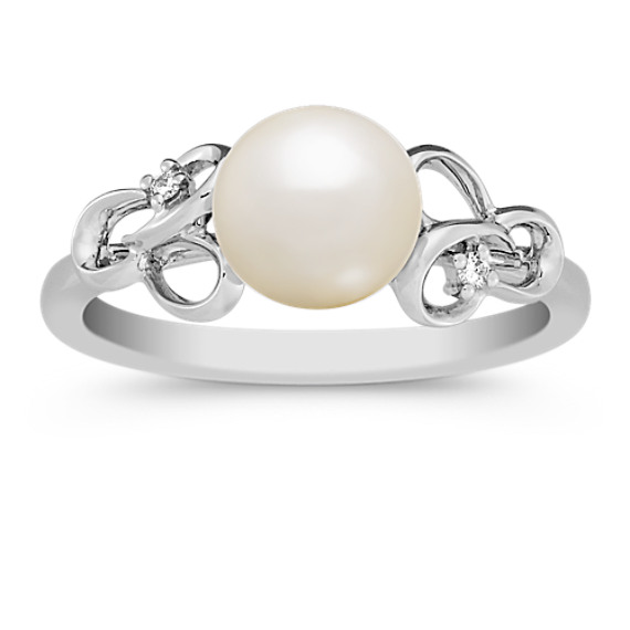 7mm Cultured Freshwater Pearl and Round Diamond Ring 7mm Cultured Freshwater Pearl and Round Diamond Ring