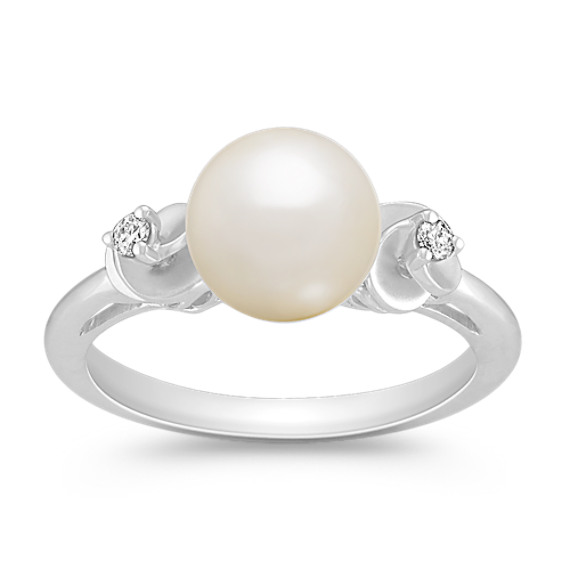 8mm Cultured Akoya Pearl and Diamond Ring 8mm Cultured Akoya Pearl and Diamond Ring