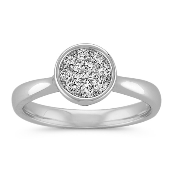 Round diamond cluster ring