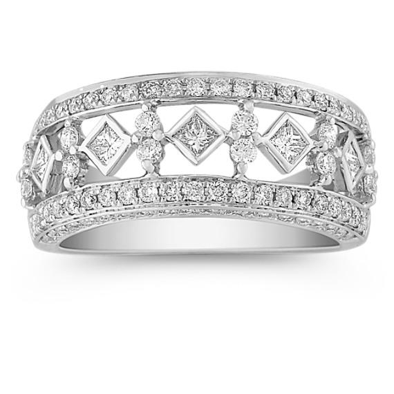 Princess Cut and Round Diamond Ring Princess Cut and Round Diamond Ring