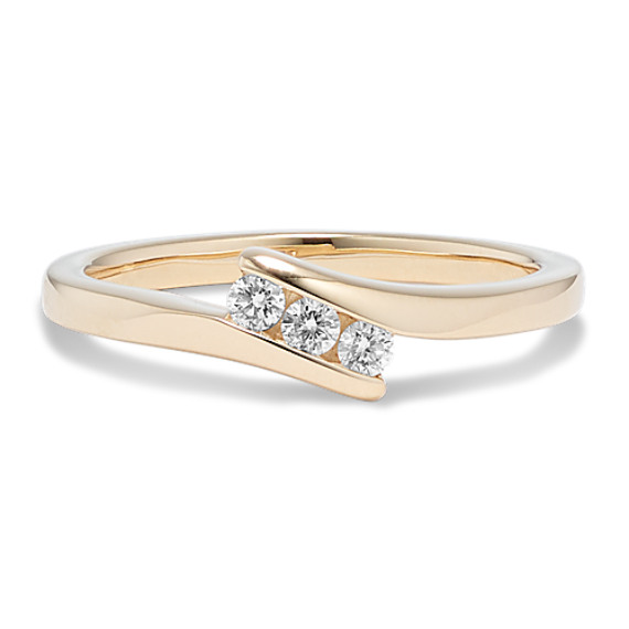 Round Diamond Three Stone Ring Round Diamond Three Stone Ring