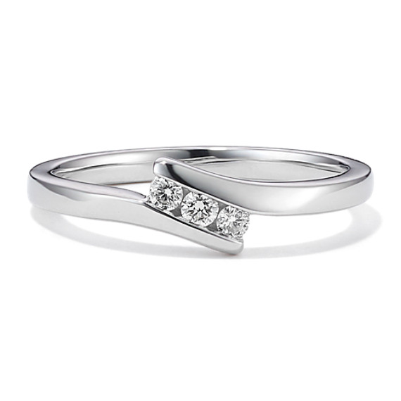 Round Diamond Three Stone Ring Round Diamond Three Stone Ring