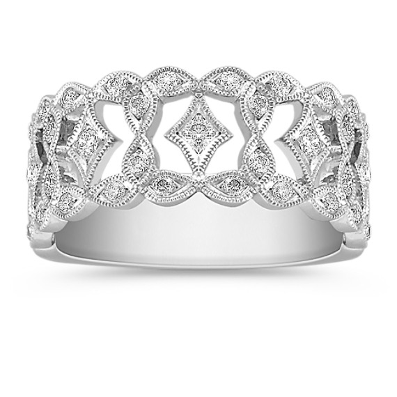 Vintage Diamond Platinum Ring with Pavé Setting Vintage Diamond Platinum Ring with Pavé Setting