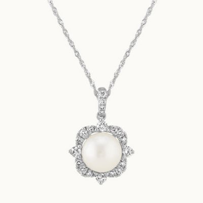 A diamond and pearl necklace