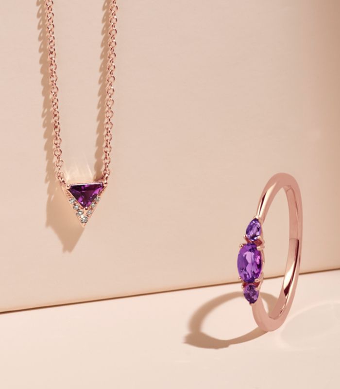 Mobile image of a pair of an amethyst ring and an amethyst pendant