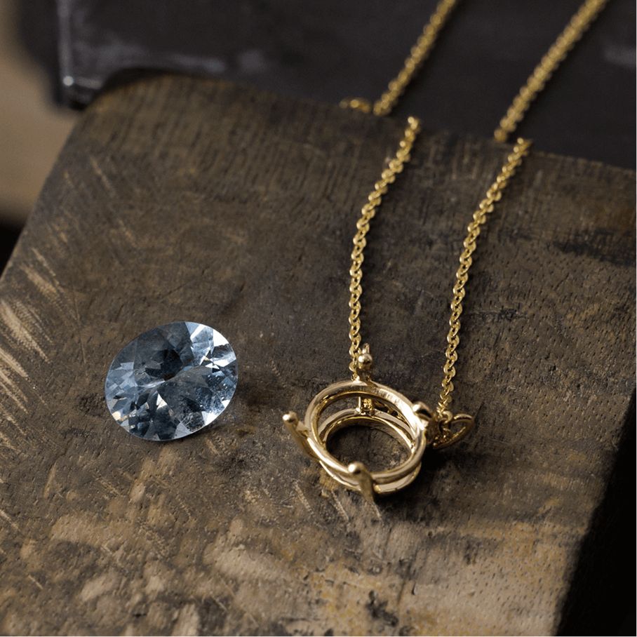 A solitaire pendant waiting to set with a gemstone