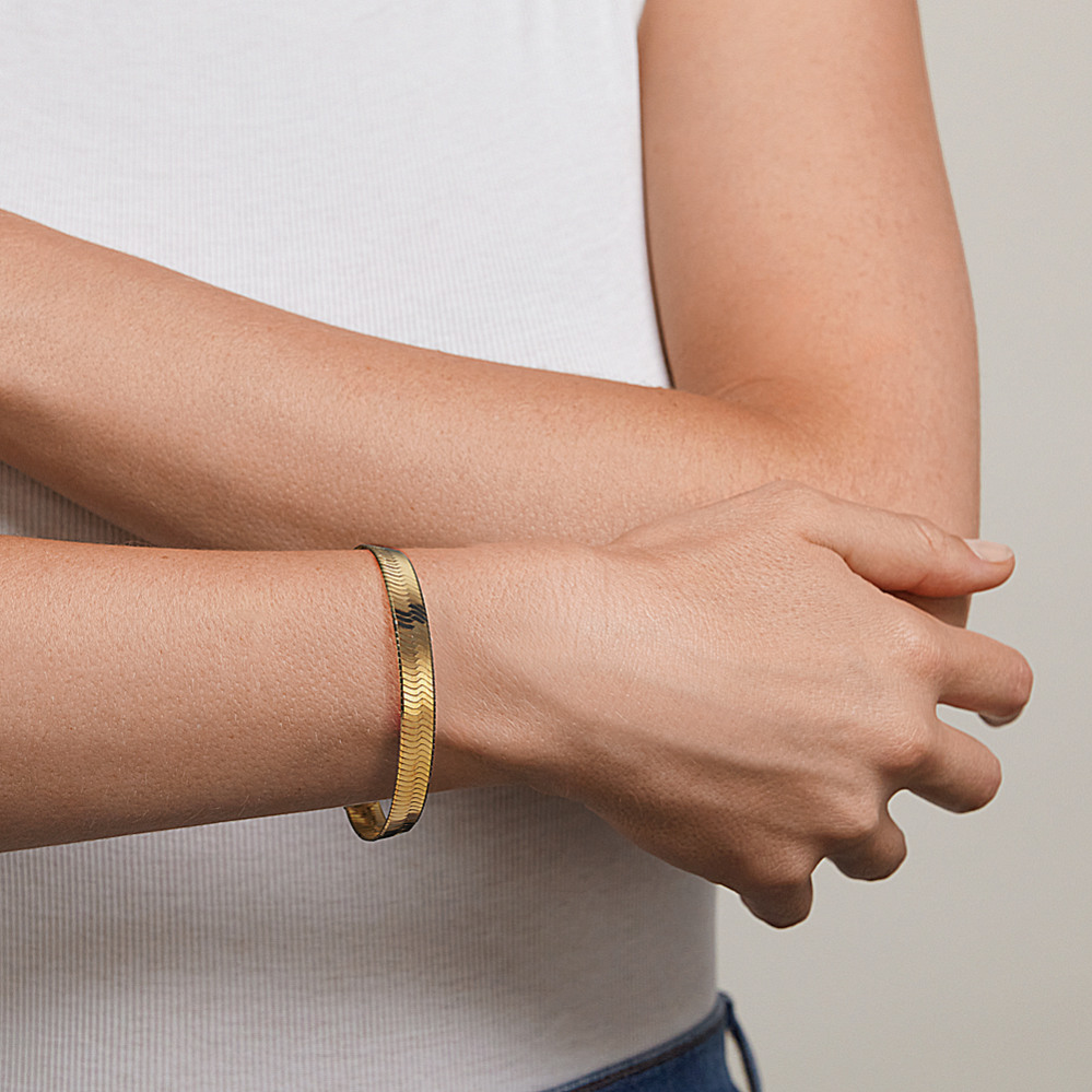 7.5'' 14K Gold Vermeil Herringbone Bracelet (8mm) | Shane Co.