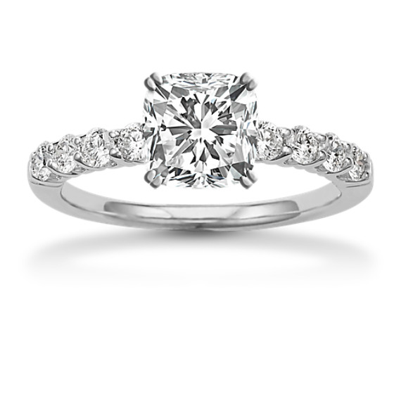 Classic Round Diamond Engagement Ring with Cushion Cut Diamond
