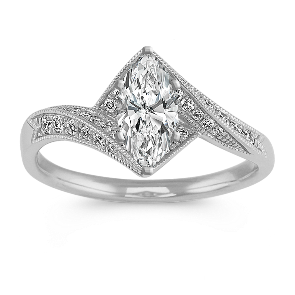 Round Diamond Vintage Ring in 14k White Gold