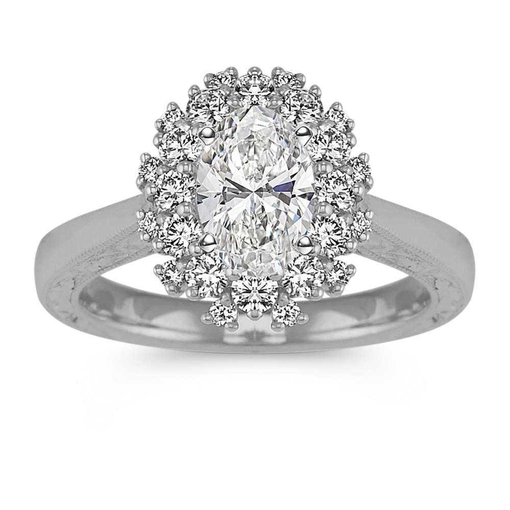 Oval Halo Diamond Engagement Ring in Platinum