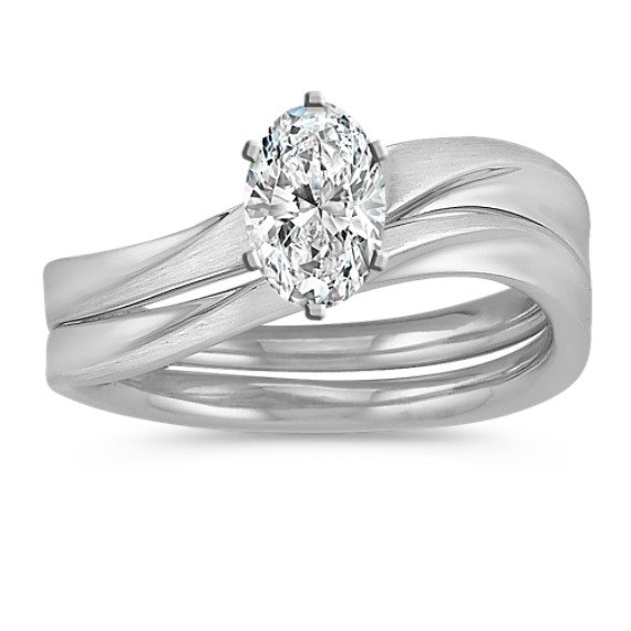 Contemporary Solitaire White Gold Wedding Set
