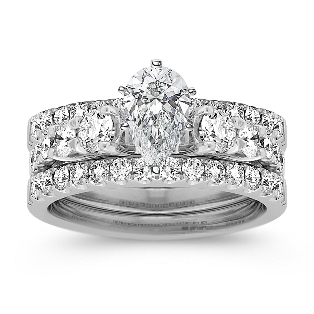 Round Diamond Wedding Set