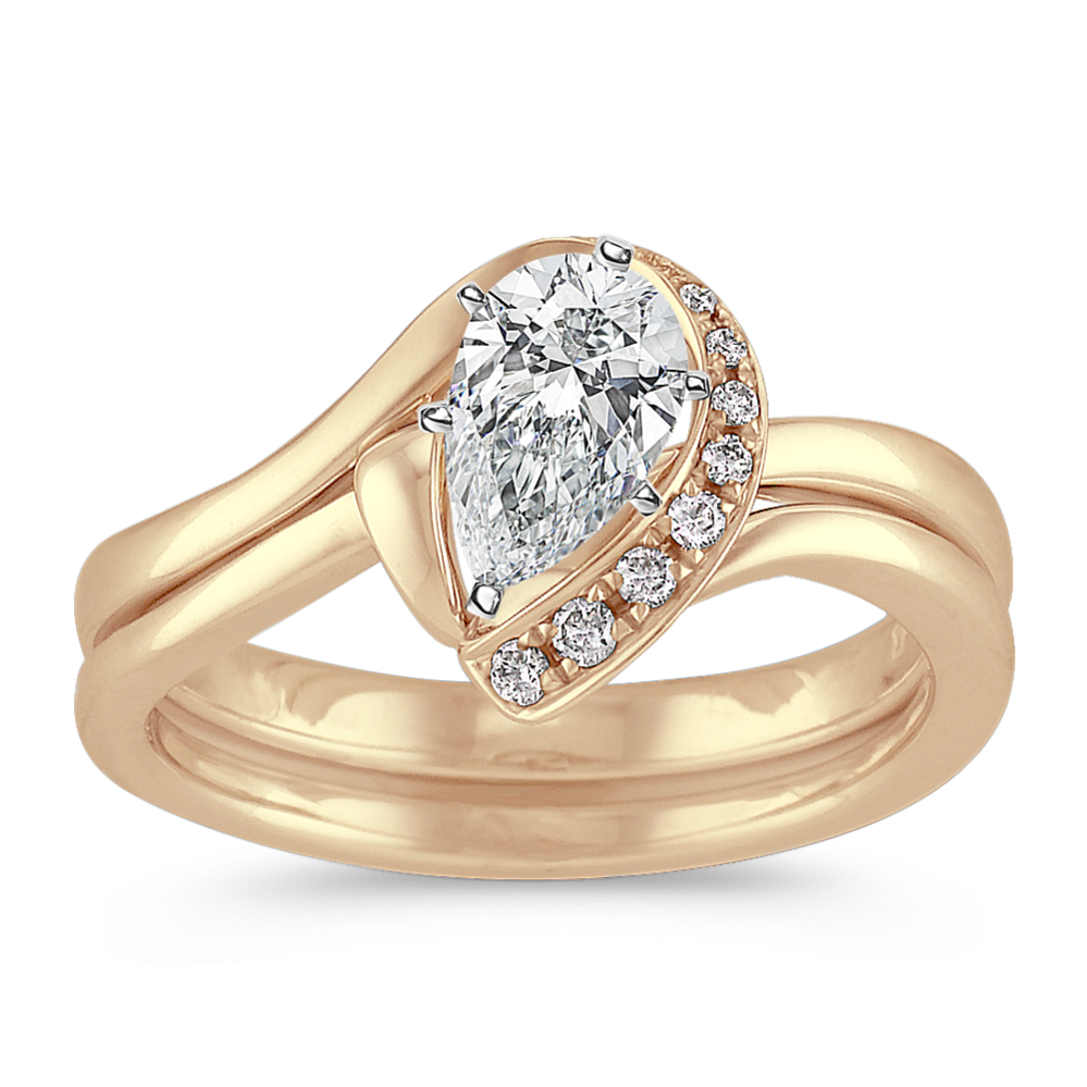 Half Heart Swirl Diamond Wedding Set with Pave Setting in Yellow Gold