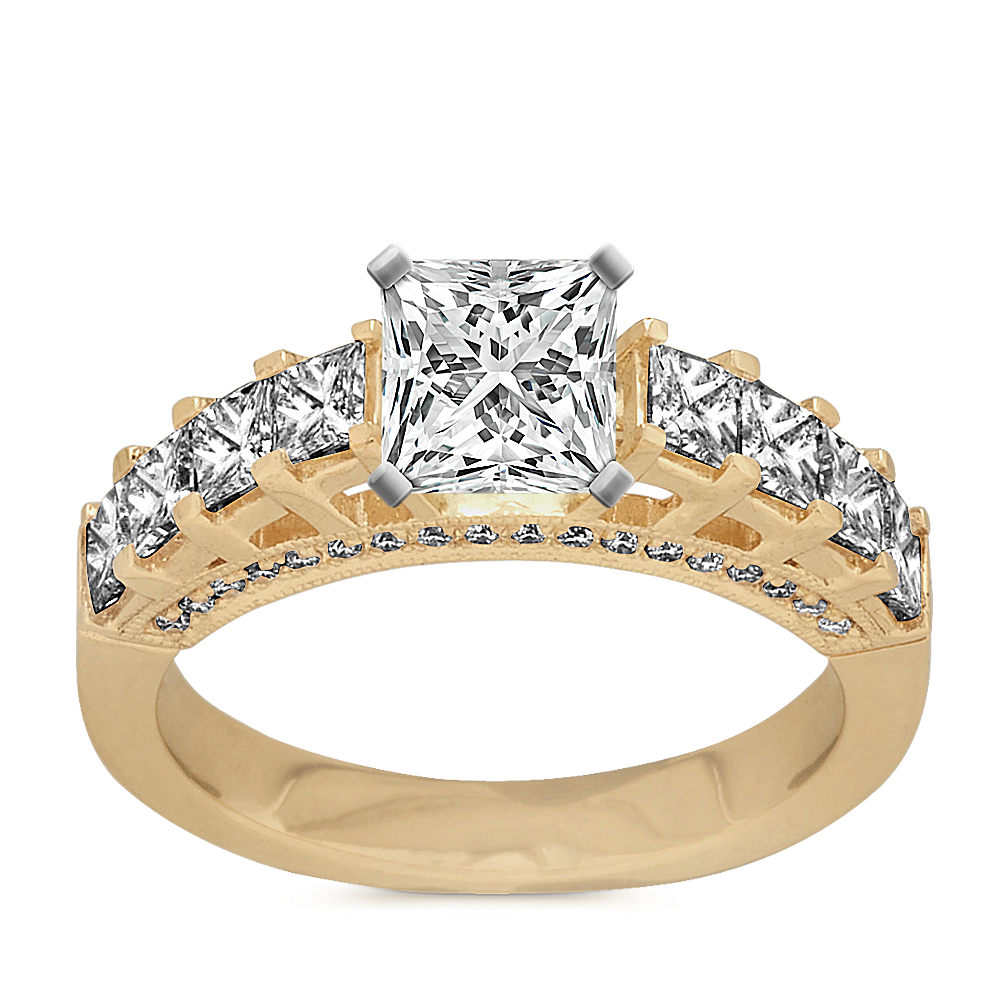 Princess Cut Diamond Engagement Ring in 18K Yellow Gold