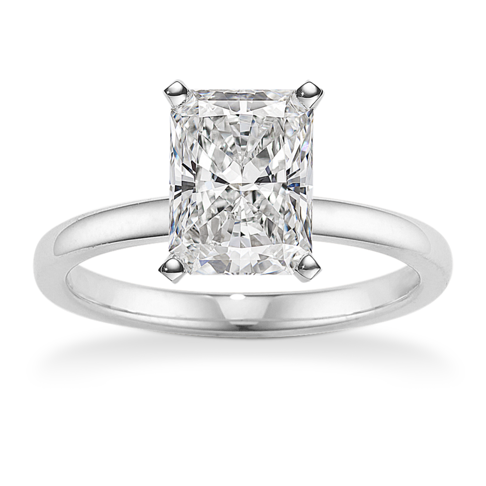 Timeless Solitaire Engagement Ring in Platinum