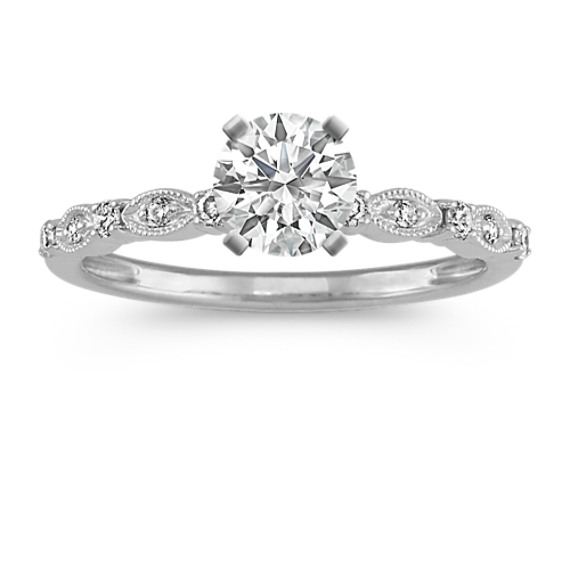 Vintage Diamond Engagement Ring in 14k White Gold with Brilliant Round Diamond