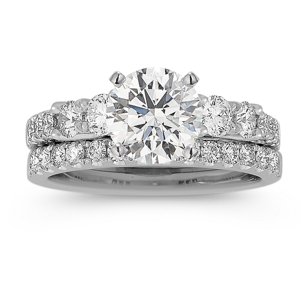 Classic Round Diamond Wedding Set