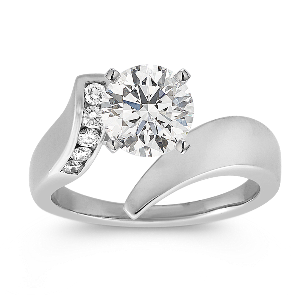 Round Diamond Ring in 14k White Gold