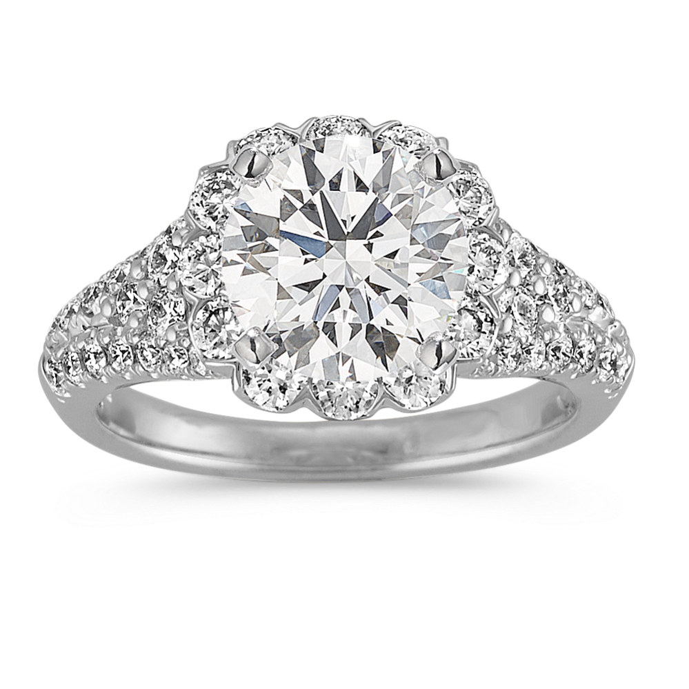 Round Diamond Halo Engagement Ring