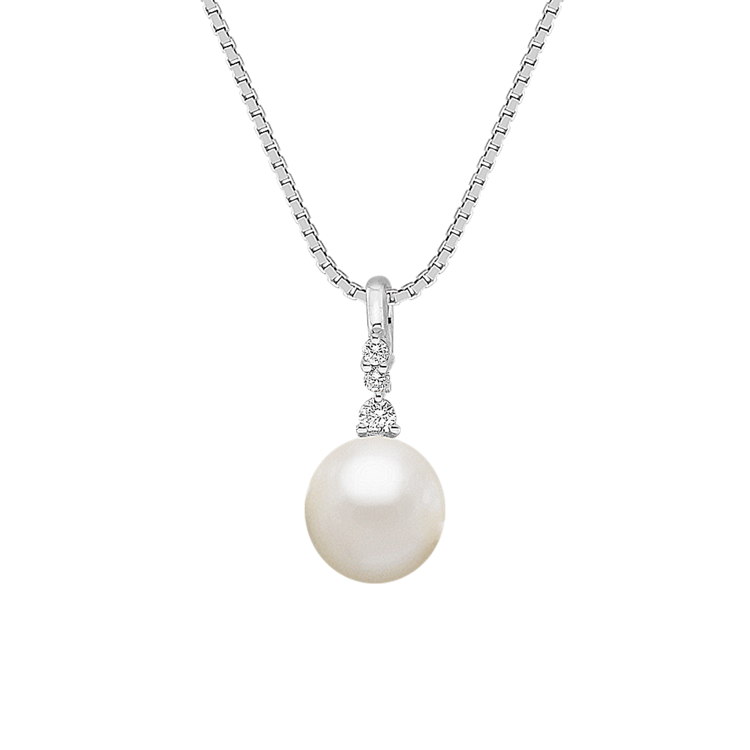 8mm Cultured Akoya Pearl and Natural Diamond Pendant (18 in)