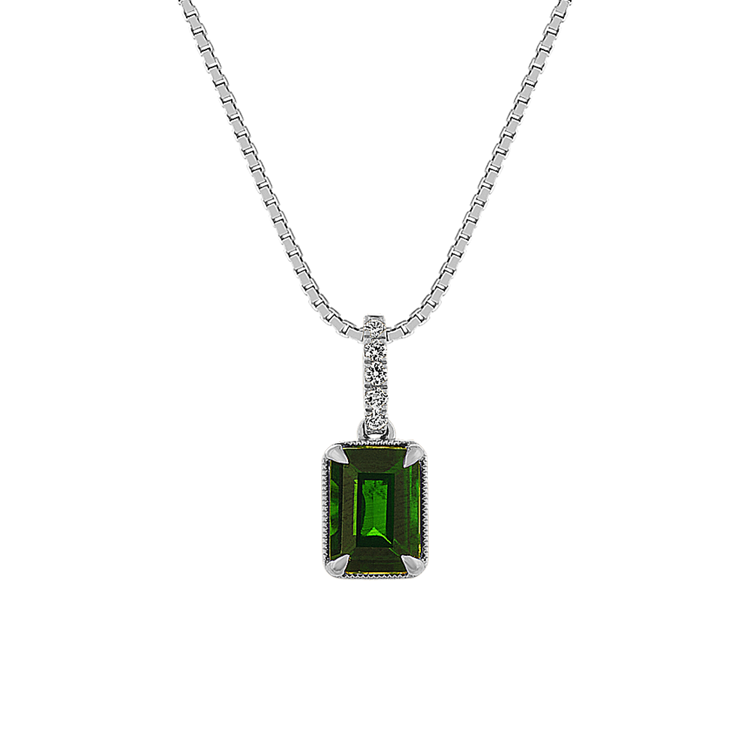 Natural Chrome Diopside and Natural Diamond Pendant (18 in)